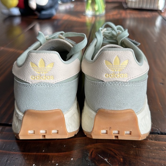 Adidas Retrophy E5 sneaker - Picture 3 of 4